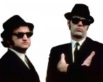 The Blues Brothers: la gaffe del prete che dice messa con il filtro del film (VIDEO)