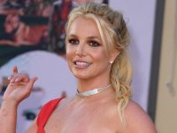 Britney Spears: suo padre rinuncia alla gestione della tutela legale della popstar