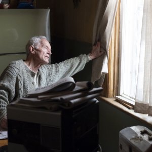 Falling - Storia di un padre: Lance Henrikse in una scena del film