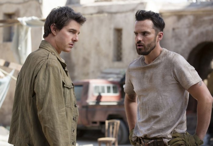Mission: Impossible 7, Jake Johnson sulla sfuriata di Tom Cruise sul set: "È disposto a tutto per il pubblico"