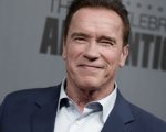 Arnold Schwarzenegger contro i No Vax: 'Al diavolo la vostra libertà, siete degli str..zi'