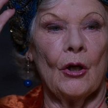Mia moglie è un fantasma: Judi Dench in una scena del film