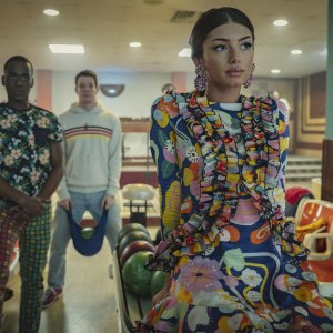 Sex Education 3: Ncuti Gatwa, Connor Swindells e Mimi Keene in una scena