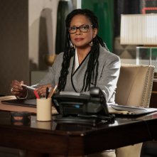 The Good Fight 5: Audra McDonald in una scena