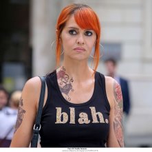 Come un gatto in tangenziale - Ritorno a Coccia di Morto: Paola Cortellesi in una scena