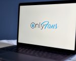 OnlyFans banna i contenuti porno da ottobre: ecco cosa sarà consentito