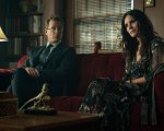 Shining Vale: Starzplay svela la data di uscita della serie horror con Courteney Cox e Greg Kinnear