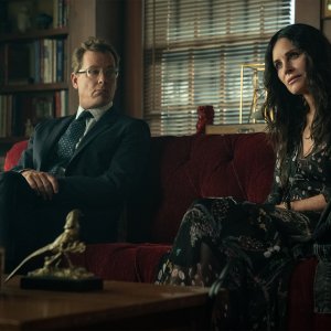 Shining Vale: una foto di scena