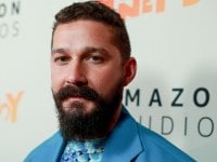 Shia LaBeouf si prepara al ruolo di Padre Pio con i cappuccini: il video è surreale