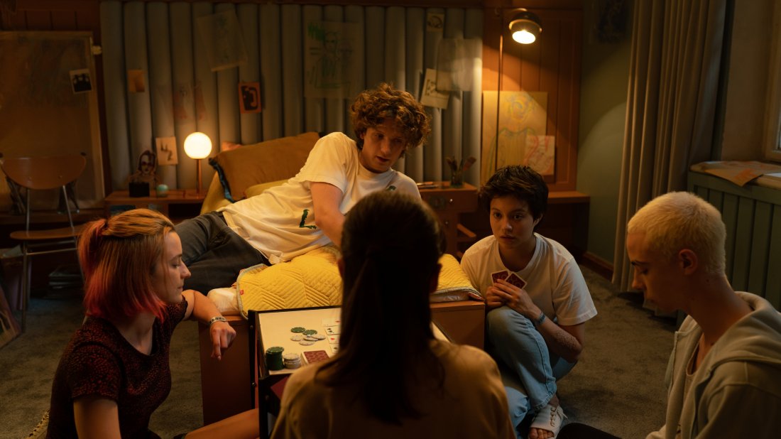 Open Your Eyes Serie Open Your Eyes: una scena di gruppo della serie Netflix: 541315