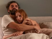 Scene da un matrimonio, Jessica Chastain: 'Oscar Isaac cantava per me prima delle scene di sesso'