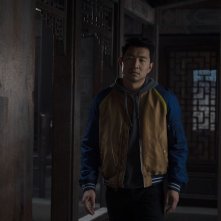 Shang-Chi e la leggenda dei Dieci Anelli: Simu Liu in una sequenza