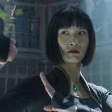 Shang-Chi e la leggenda dei Dieci Anelli: Meng'er Zhang in una scena d'azione