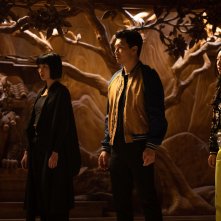 Shang-Chi e la leggenda dei Dieci Anelli: Simu Liu, Awkwafina e Meng'er Zhang in una scena del film