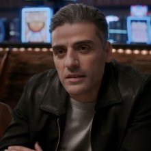 Il collezionista di carte: Oscar Isaac in una sequenza