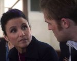 Julia Louis-Dreyfus: una foto dal set di Atlanta suggerisce il ritorno dell'attrice nell'MCU