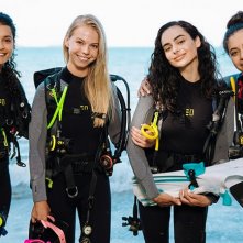 Dive Club - Un tuffo nel mistero: il cast in una foto della serie