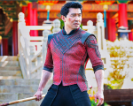 Simu Liu è Shang-Chi: “Spider-Man mi batterebbe nelle acrobazie, ma non a karaoke!”