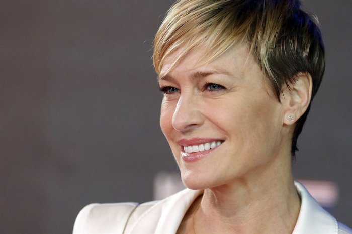 Robin Wright e Billy Bob Thornton nel dramma Where All Light Tends to Go