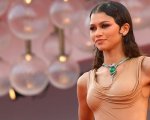 Venezia 78: Zendaya stupisce tutti col suo vestito di Balmain durante la premiere di Dune (FOTO)