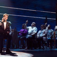 Come From Away: una scena del musical