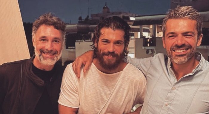 Can Yaman, Luca Argentero e Raoul Bova, la foto insieme smentisce i dissidi per Sandokan