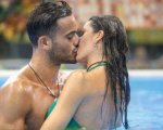 GF Vip 6, nelle foto della nuova casa spunta il bacio tra Elisabetta Gregoraci e Pierpaolo Pretelli