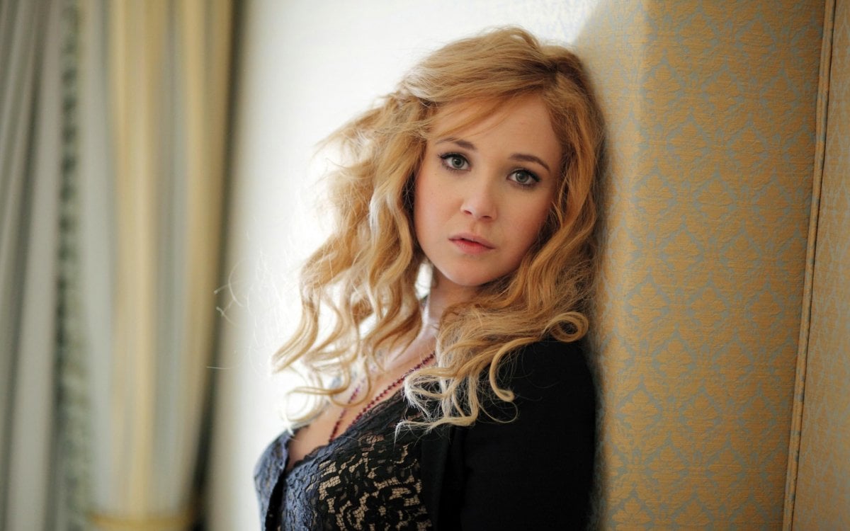 Everest: Juno Temple affianca Ewan McGregor nel film di Doug Liman