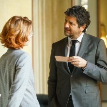 Ridatemi mia moglie: una foto di scena della serie