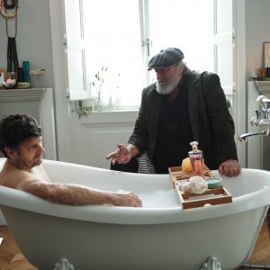 Ridatemi mia moglie: Diego Abatantuono, Fabio De Luigi in una scena