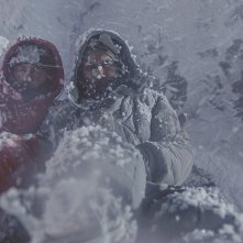 Sul tetto del mondo - Walter Bonatti e Rossana Podestà: una scena del film