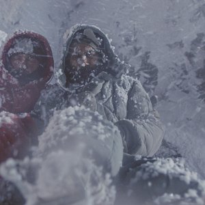 Sul tetto del mondo - Walter Bonatti e Rossana Podestà: una scena del film