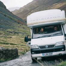 Supernova: Stanley Tucci e Colin Firth in una sequenza del film