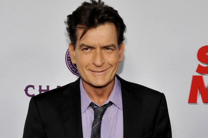 Charlie Sheen risponde alle accuse di sua figlia nei confronti della sua ex Denise Richards