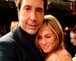 Friends: Jennifer Aniston parla di David Schwimmer e spiega i motivi del gossip sulla loro storia d'amore