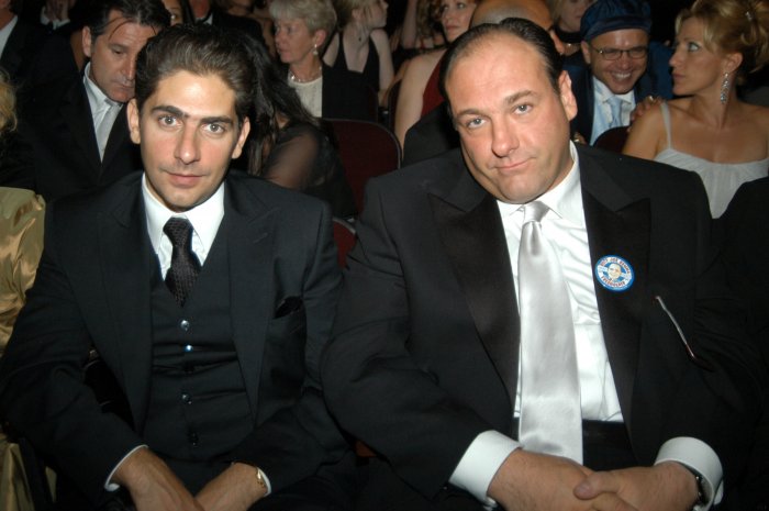 I Soprano: James Gandolfini e Michael Imperioli erano così ubriachi da dover essere legati a un albero