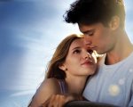 Bella Thorne rimpiazza L'ispettore Coliandro: stasera su Rai2 va in onda il film Il sole a mezzanotte