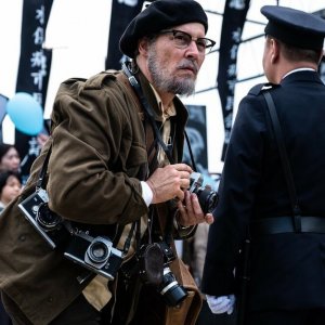 Il caso Minamata: Johnny Depp durante una scena