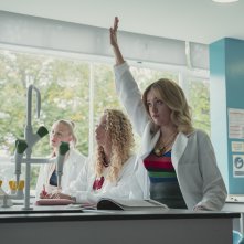 Sex Education 3: Aimee Lou Wood in una scena della serie Netflix