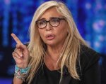 Mara Venier: 'Posso dire di no a tutto ma non a Domenica In. Vorrà dire che registrerò Amici'