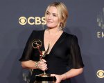 Kate Winslet ha rifiutato di nascondere i rotolini sulla pancia in Lee: 'Non voglio affatto apparire perfetta'