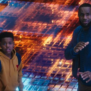 Space Jam - New Legends: LeBron James e Cedric Joe in una scena del film