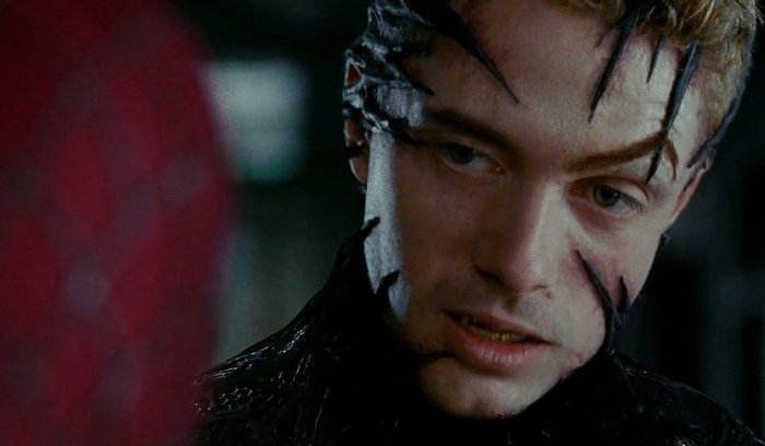 Spider-Man: No Way Home, Topher Grace scherza sulla sua possibile presenza nel film