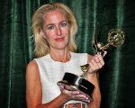Emmy 2021, il commento ai premi: incoronati The Crown e La regina degli scacchi