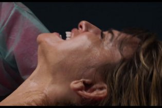 Madres Paralelas - Trailer Italiano