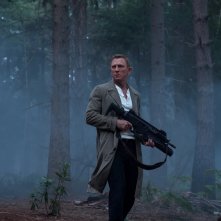 No Time To Die: Daniel Craig in una scena d'azione