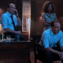 No Time To Die: Ralph Fiennes in una sequenza