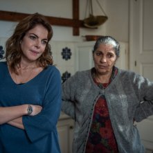 Sulla giostra: Claudia Gerini e Lucia Sardo in una scena del film