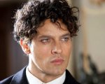 Gabriel Garko e le accuse sui ritocchi: 'Andai in farmacia e la gente mi toccava il viso'