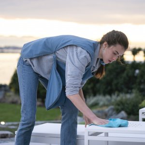 Maid: Margaret Qualley in una scena della serie